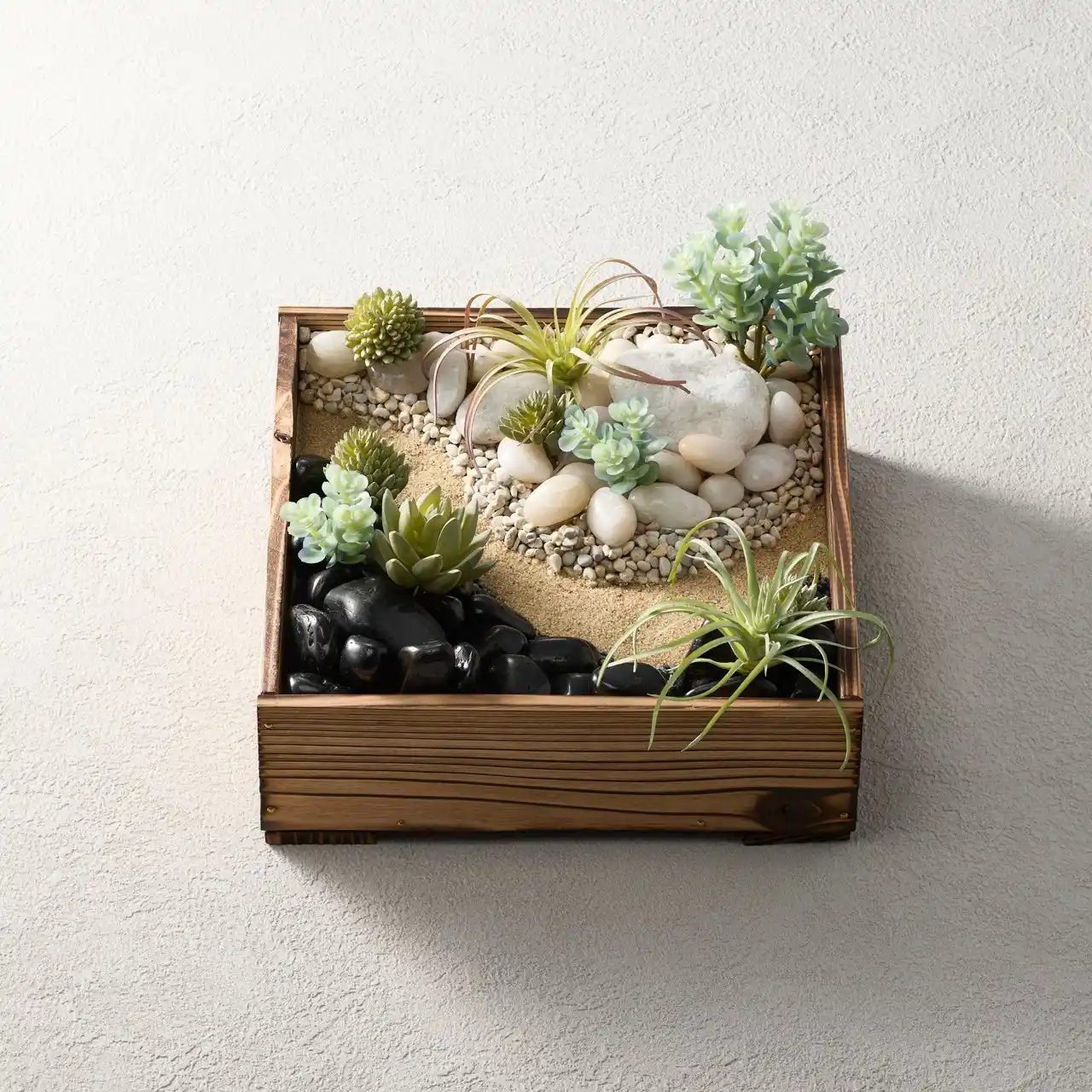 【J.Make】 厳選されたサステナブルな国産素材を使用した和雑貨ブランド「J.Make」自然が生み出す陰と陽のコントラストを表現た箱庭「陰陽庭」を発売！