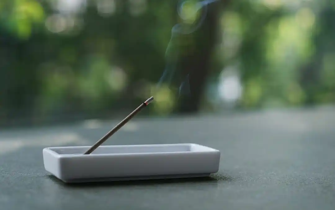 【株式会社マークスアンドウェブ】天然精油と植物末の天然原料を配合した、スティックタイプのお香を8月20日(水)新発売 by PR TIMES