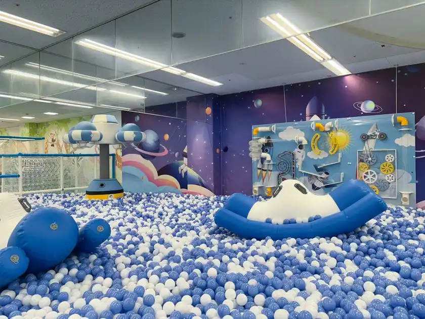 ボールプールコーナー