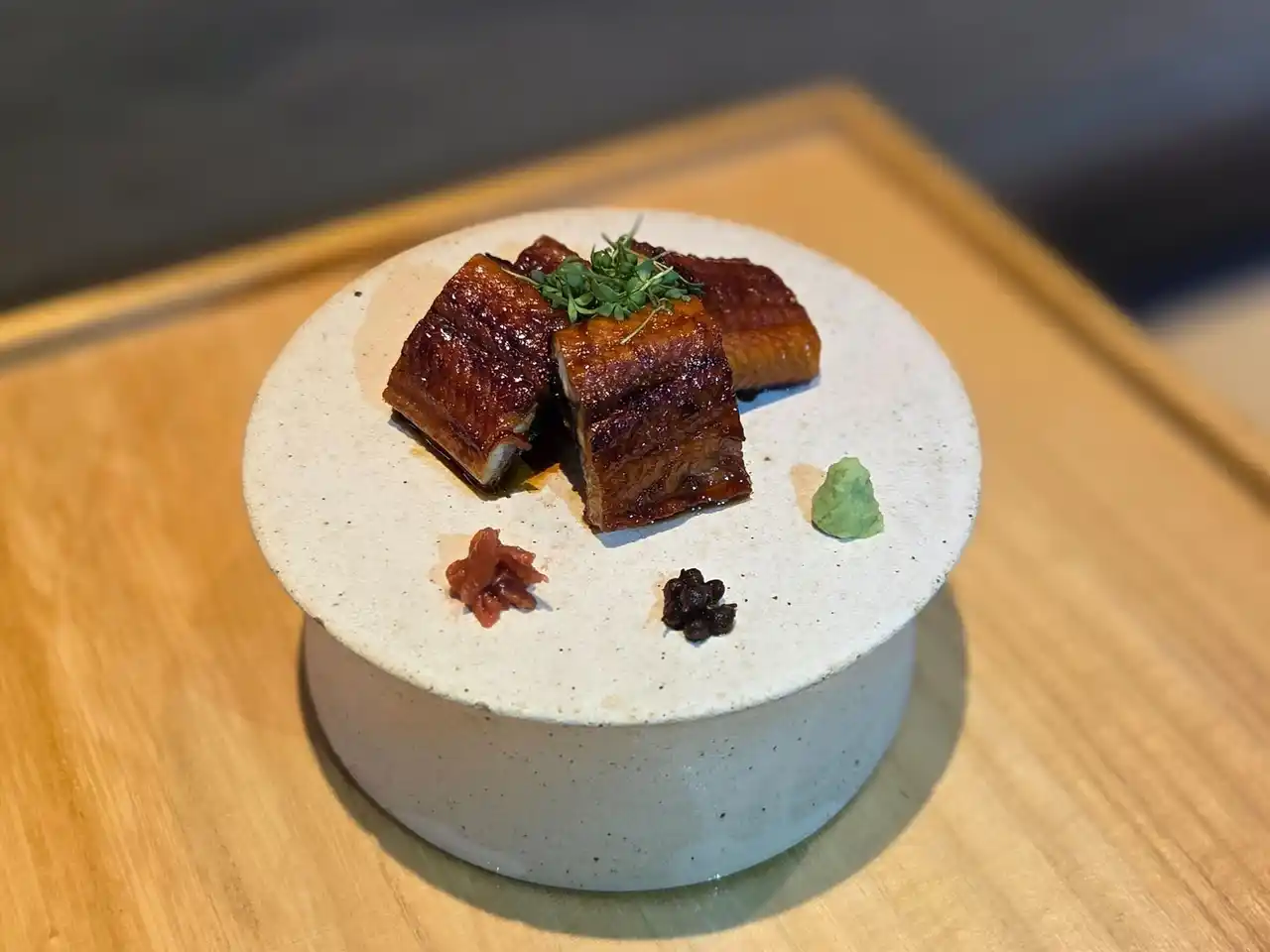 夏の金沢で“土用の丑”を満喫！創作海鮮丼専門店【TILE(タイル)】が「鰻の蒲焼～有馬山椒と特製たれ～」を7/18より期間限定発売