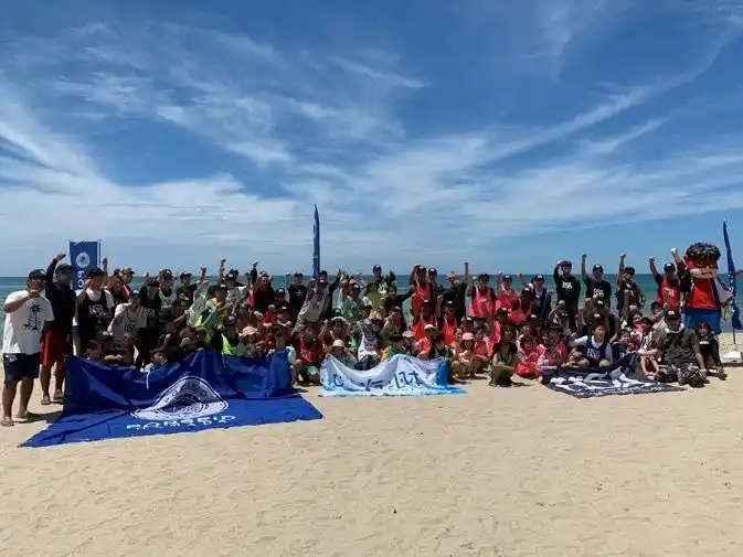 【ソーシャルアクションネットワーク】 「浜田市を海ごみゼロへ！」海ごみ拾い×キッズサーフィン×ビーチサッカーで真夏を満喫！