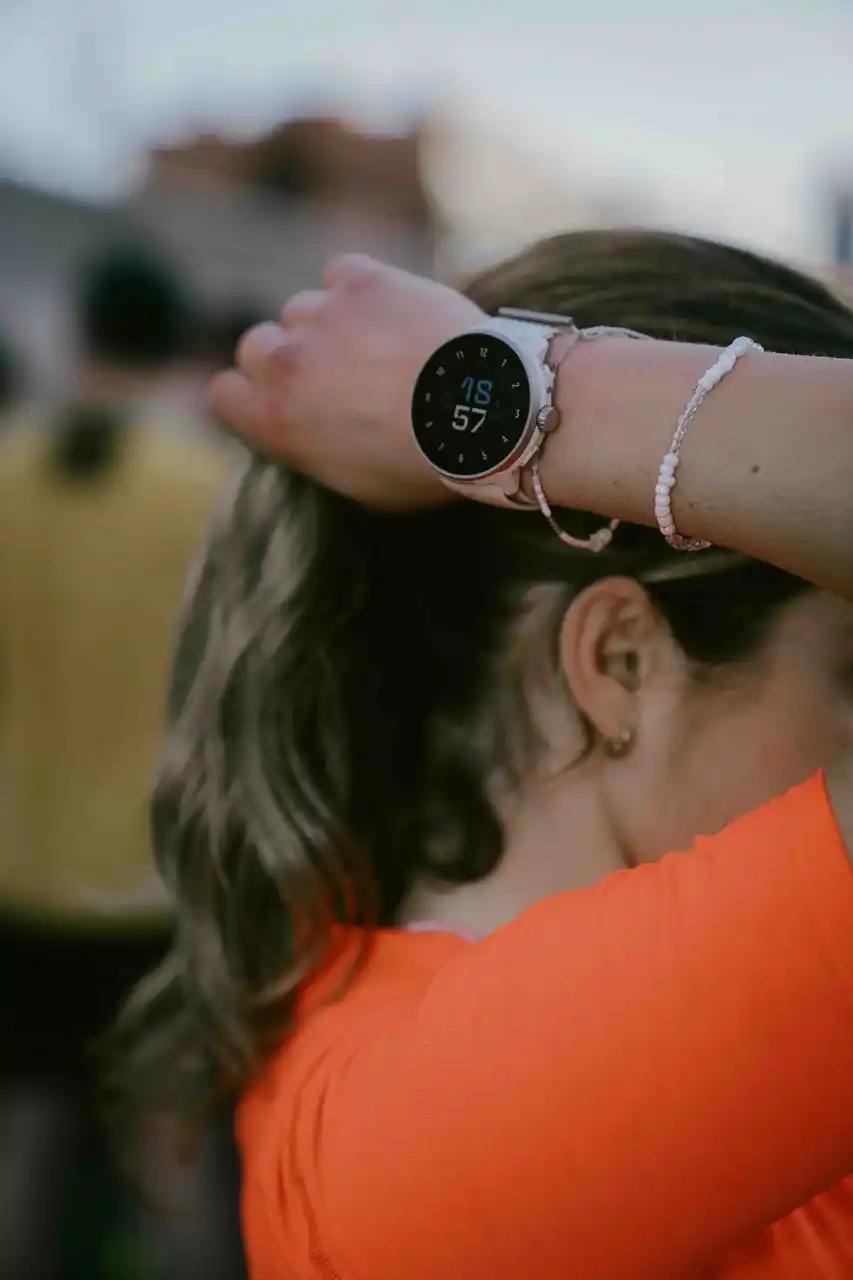 【Suunto Oy】 SUUNTO（スント）ランニングに特化した新モデル「Suunto Run」に2つの新色「コーラルオレンジ」と「フロストグレー」が登場
