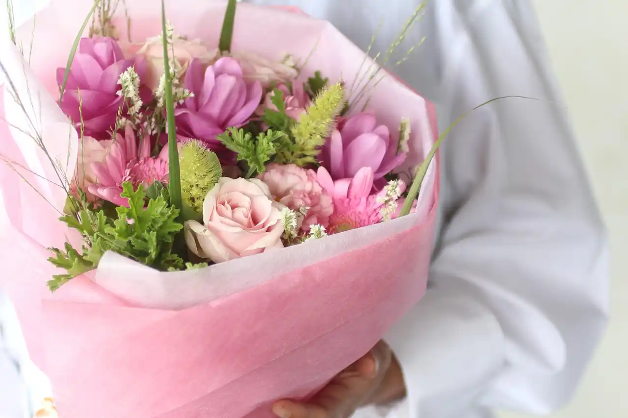 今月はどんな花？　毎月花と色が変わる「誕生日ブーケ」を『花時間マルシェ』にて発売開始！