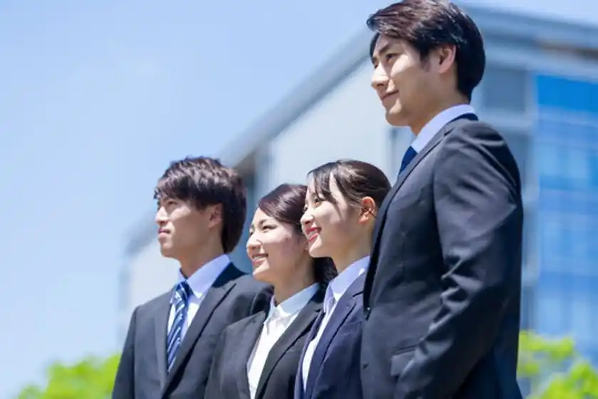 働く世代の新エチケット習慣「ベロ活」