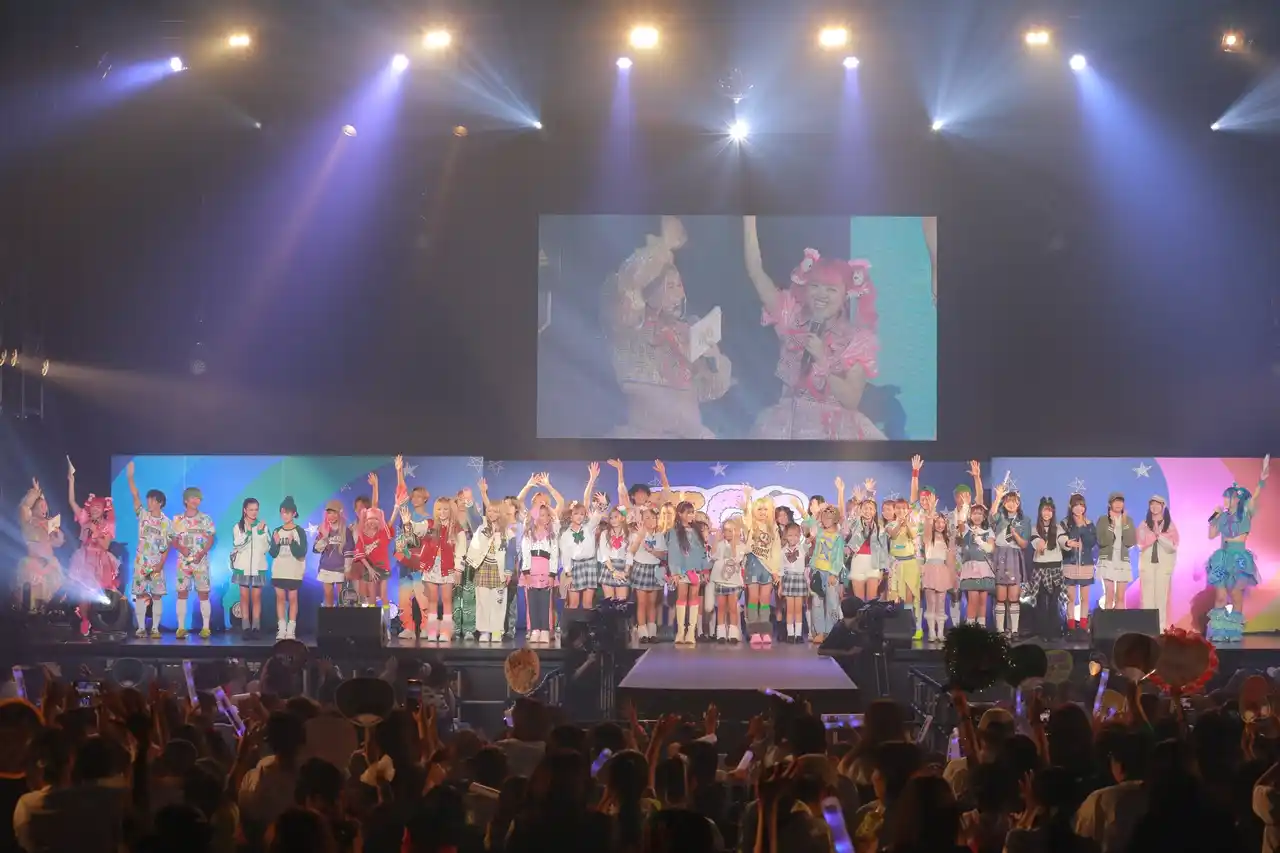 【株式会社W TOKYO】 【初開催のTGC KIDS フェス 2025】イベントレポート_KOGYARUやあしざるFC、竹下☆ぱらだいすなど、流行の最先端を行く“令和KIDS”の憧れがランウェイで躍動！