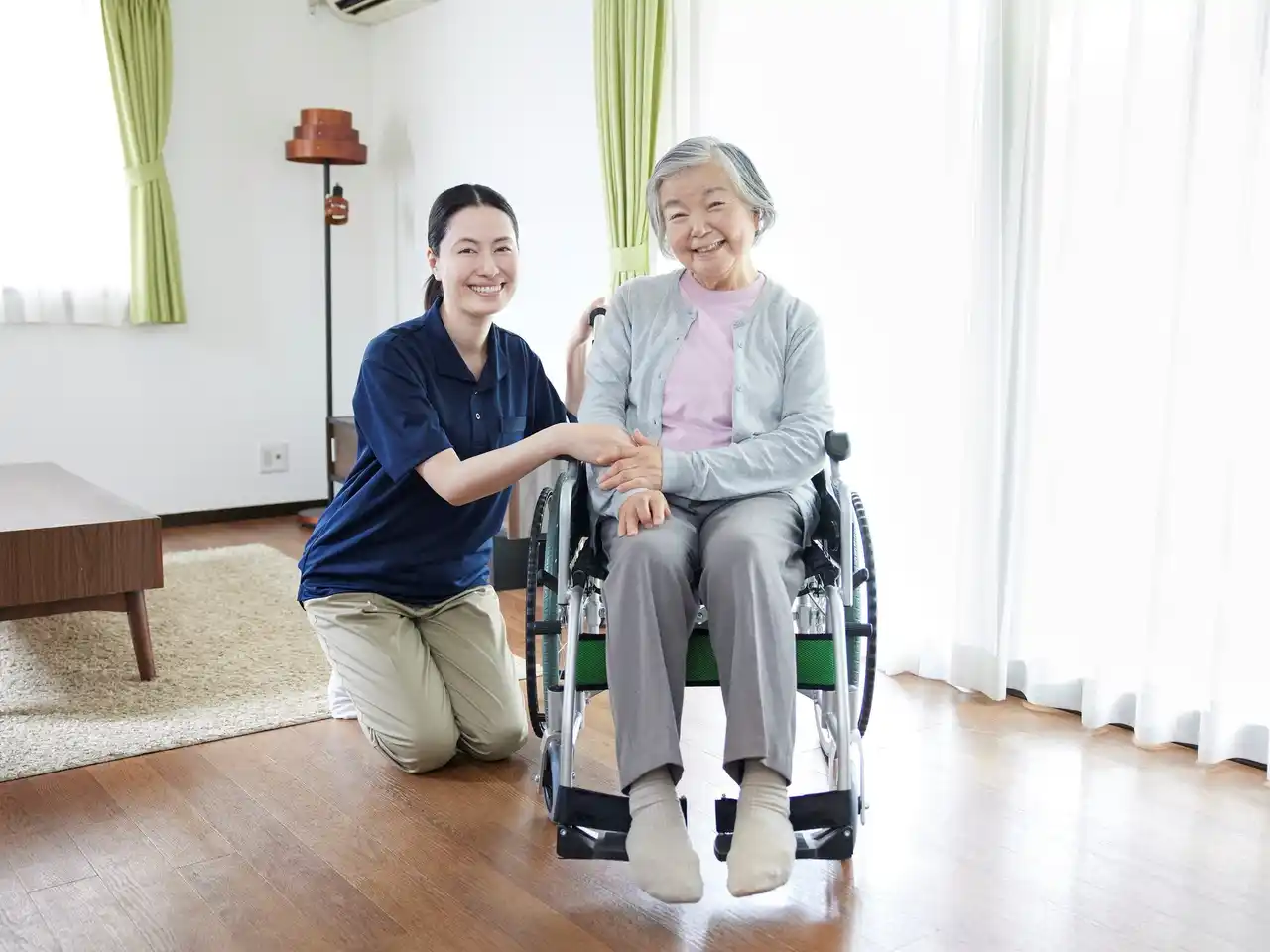 【株式会社ニチイ学館】 【9・10月クラス限定】受講料48,000円割引キャンペーン！介護職員初任者研修が半額以下に