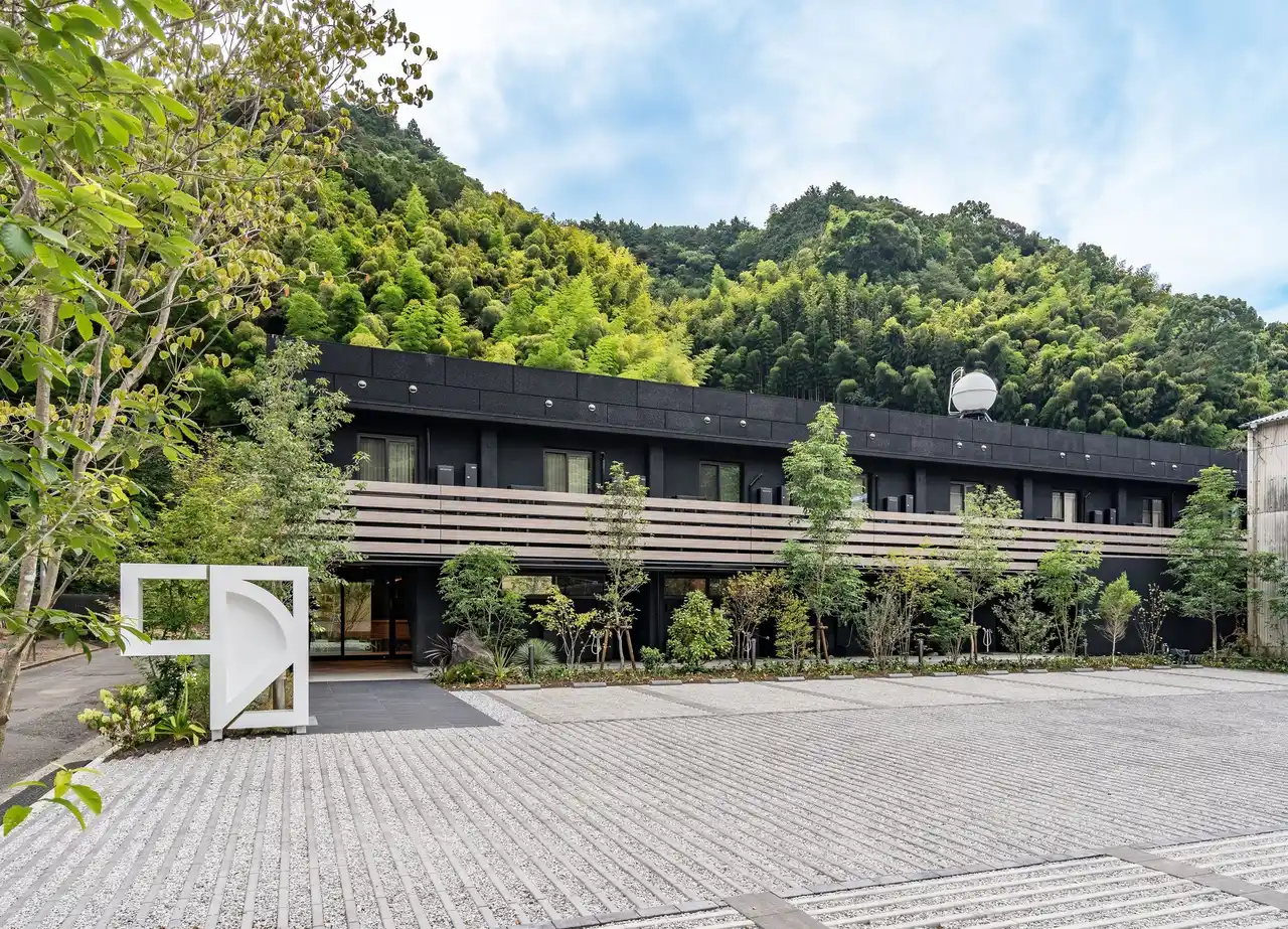 1HOTEL開業1周年　感謝の気持ちをこめてご宿泊者様に特製ケーキをプレゼント【株式会社創造舎】