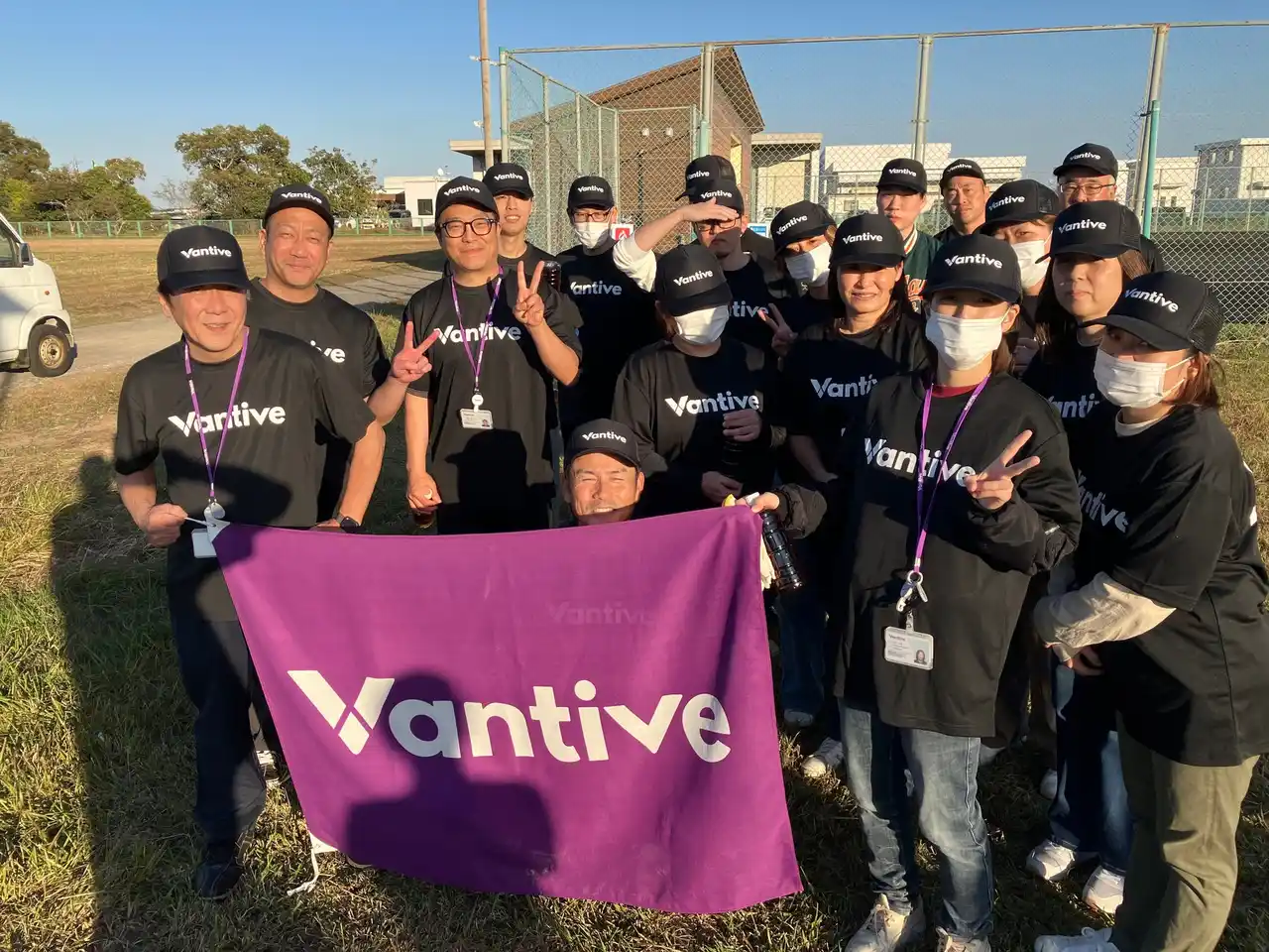 【株式会社ヴァンティブ】 おうち透析（腹膜透析）を支えるヴァンティブ、宮崎工場で地域清掃と避難訓練を実施