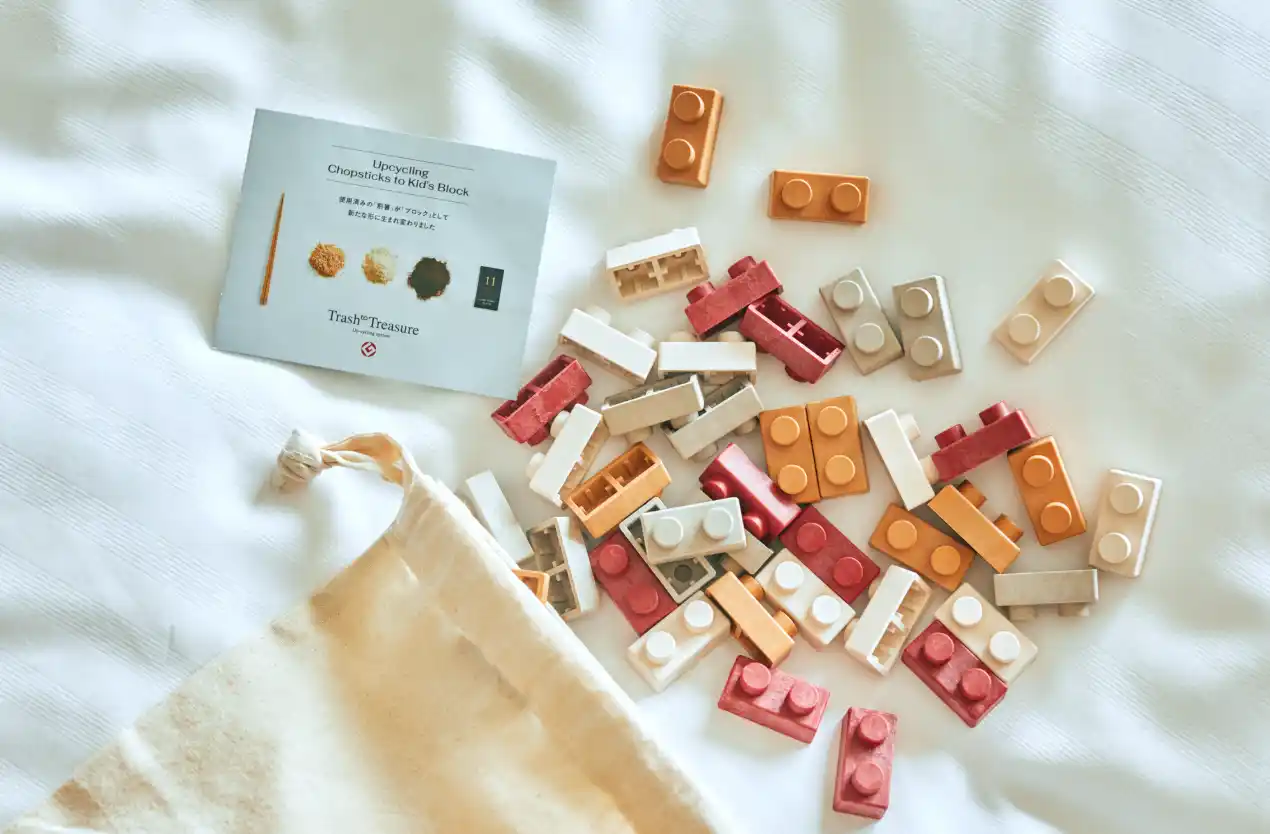 ザ・リッツ・カールトン東京における使用済み竹割箸をアップサイクルしたKidsブロックを開発。循環型社会への取り組みとして、館内のRitz Kidsプログラムで提供導入を開始。