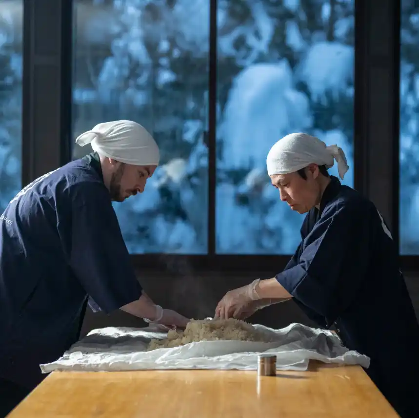 ゼロから挑む、“体験する酒蔵”と“女性創業蔵元”の誕生― ユネスコ無形文化遺産「伝統的酒造り」を未来へつなぐ ―「雪と里山醸造所」2025年冬、新潟・十日町に開業