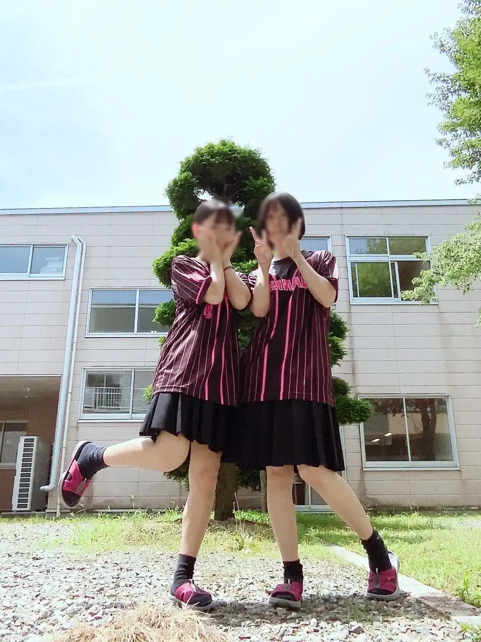 【株式会社chikyubito】 株式会社chikyubitoのブランド、クラTスタジオが【高松学園 伊那西高等学校】様のクラスTシャツを作成いたしました。