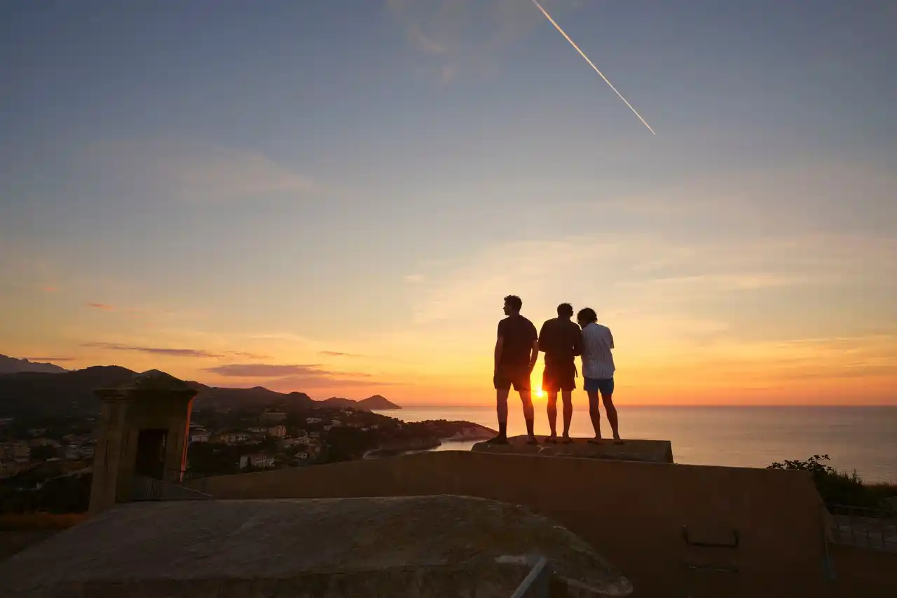 【Booking.com Japan K.K.】 ブッキング・ドットコム、この夏は「ととのい美旅！」をテーマに、さまざまな旅企画を提案！