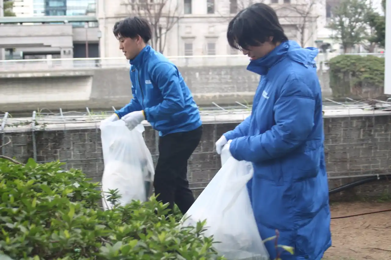 【株式会社ブルーアドバンス】 持続可能な社会への一歩 ―「株式会社ブルーアドバンス」社員主体の地域清掃活動を実施