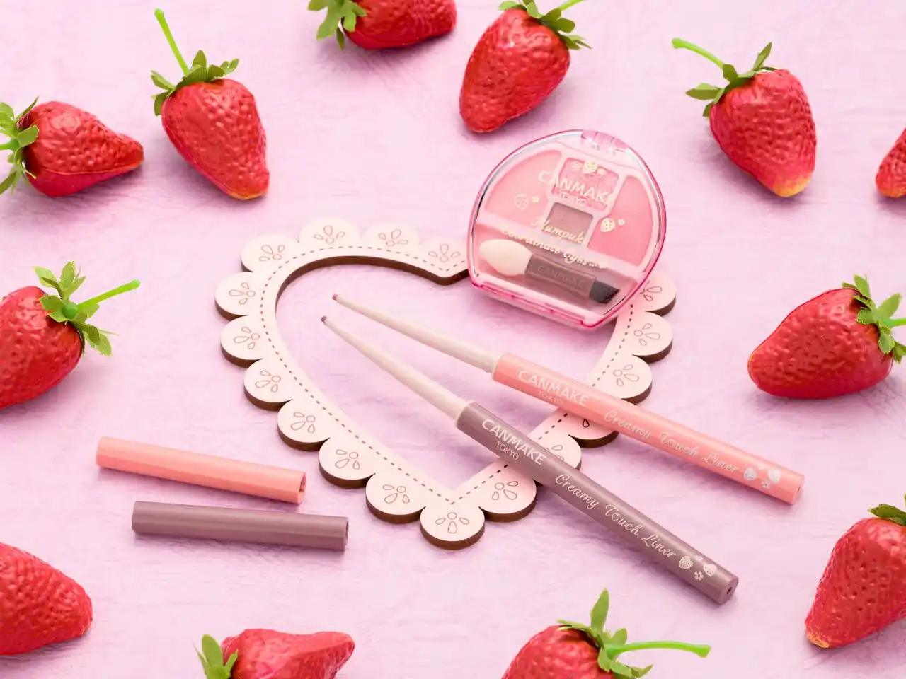 【株式会社 井田ラボラトリーズ】 【キャンメイク】大人気！SNSで話題のイチゴカラーが復活 「クリーミータッチライナー」「プランぷくコーデアイズ」2025年8月下旬より限定再発売！