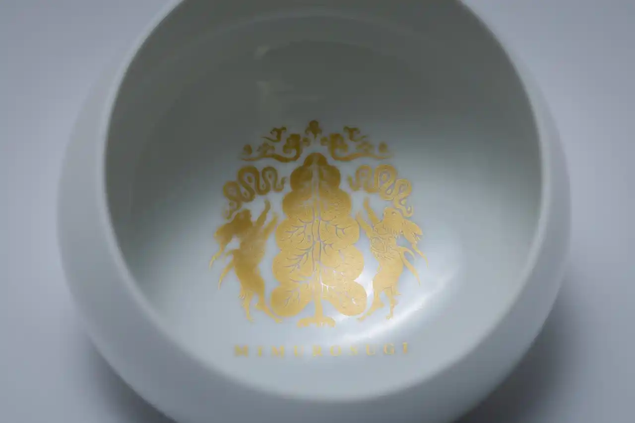 酒の神が宿る地から―「みむろ杉 × SHUWAN」新蔵完成記念 限定酒器が登場！