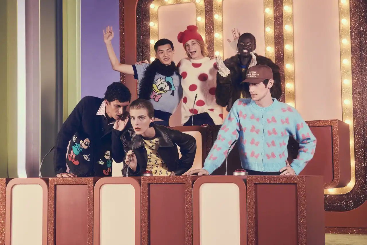 【株式会社ＩＴＸジャパン】 AW GEE! WOW: HARRY LAMBERT FOR ZARA X DISNEY
