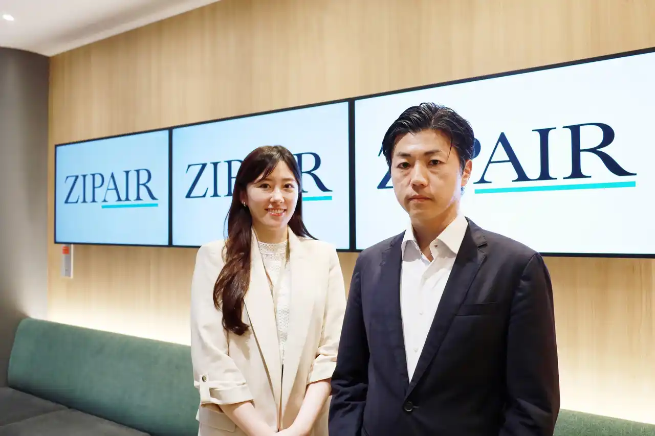 【株式会社エスプール】 ZIPAIRが挑んだ業界初の認証取得、社内に入り込む支援がカギ