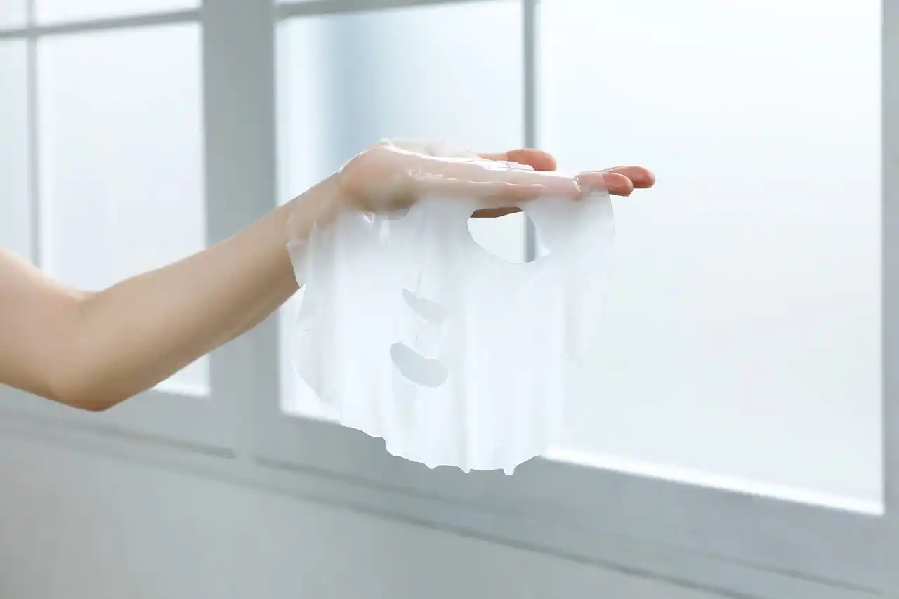 【株式会社マツキヨココカラ＆カンパニー】 保水有効成分「ヘパリン類似物質」配合マスクがついに誕生 「matsukiyo ヒルメナイド薬用フェイシャルマスク」9月11日販売開始