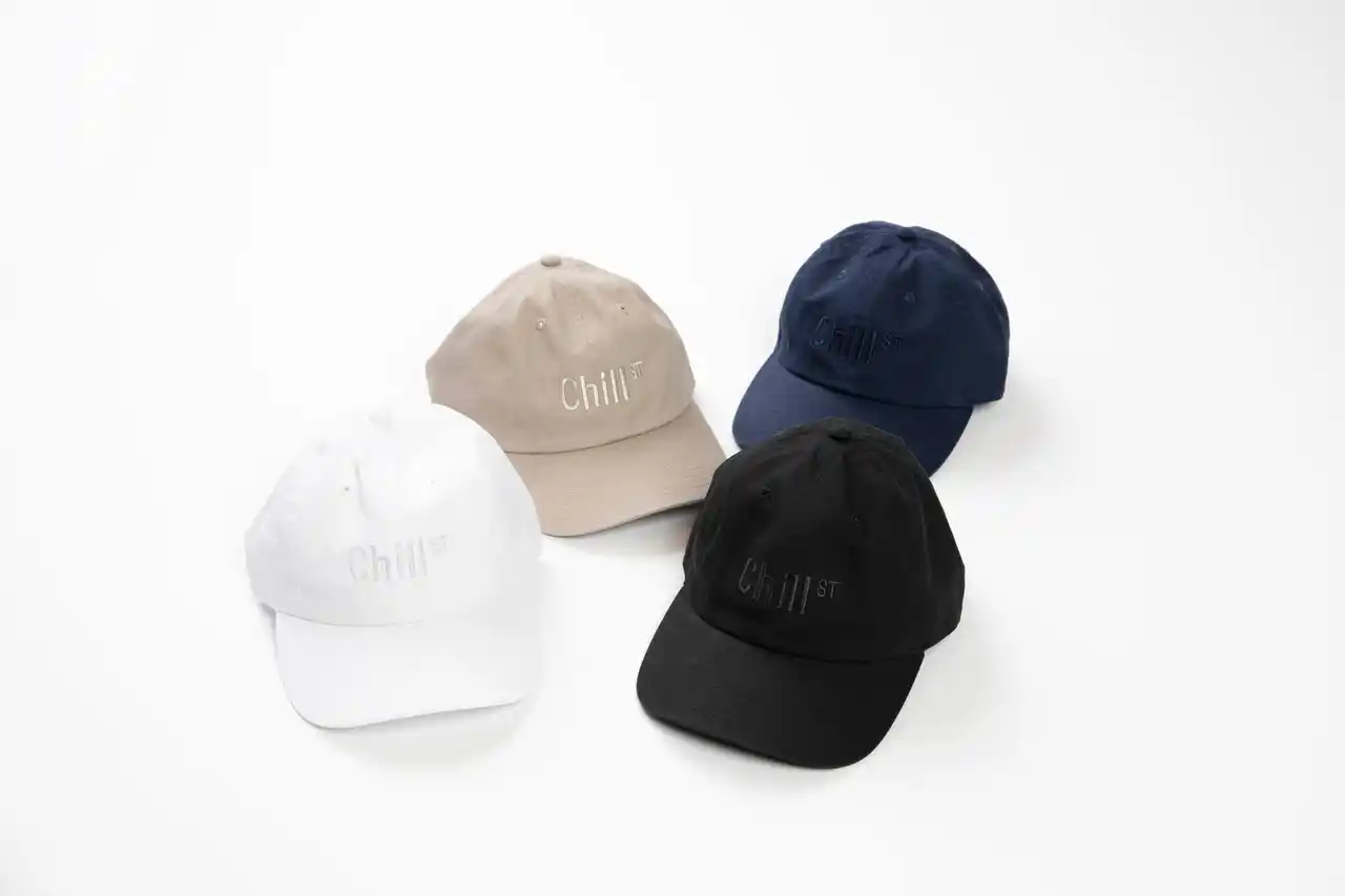 ストリートパジャマブランド「Chill ST」12月10日(水)よりオリジナルロゴ刺繡キャップ発売