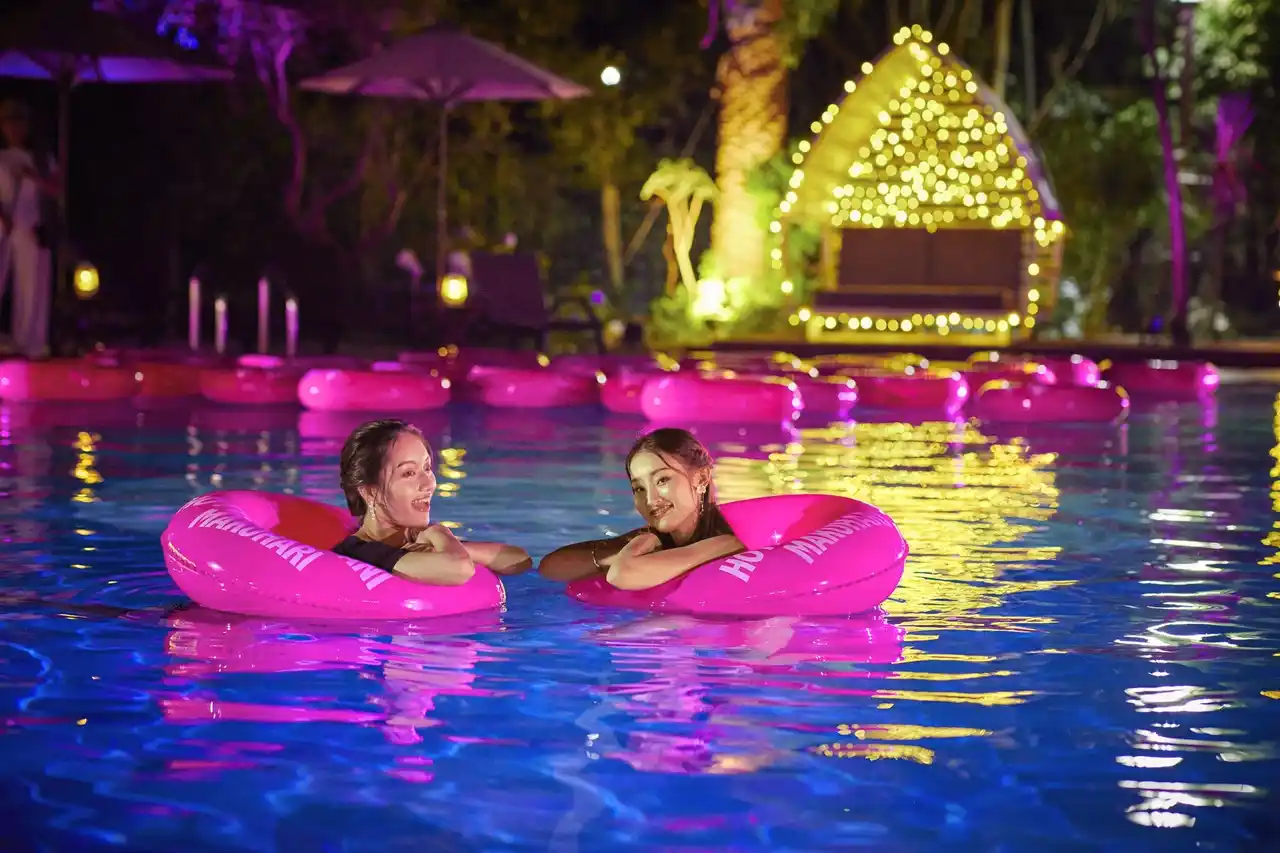 【ホテルニューオータニ幕張】 学生もファミリーもいらっしゃ～い！酷暑を避けて楽しめる「9月限定プールプラン」登場！