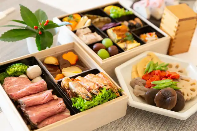 伝統は続く、進化も続く ― 令和の“おせち”最新事情と洋風おせちの台頭