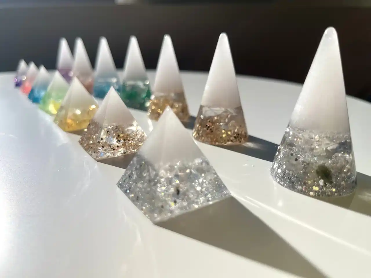 占い師イソラが提案する “光の浄化 × 新しい盛り塩”　光が日常を守る《Sora Salt ～お守りソルト～》新発売