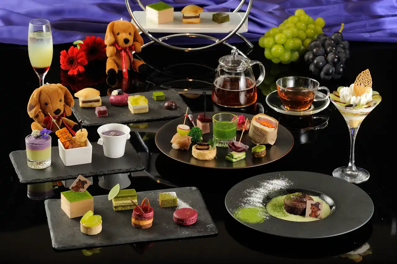 【ホテルグランヴィア岡山】開業30周年記念第5弾実りの秋に贈る葡萄と抹茶のアフタヌーンティー『“Violet” et “Vert”』 開催