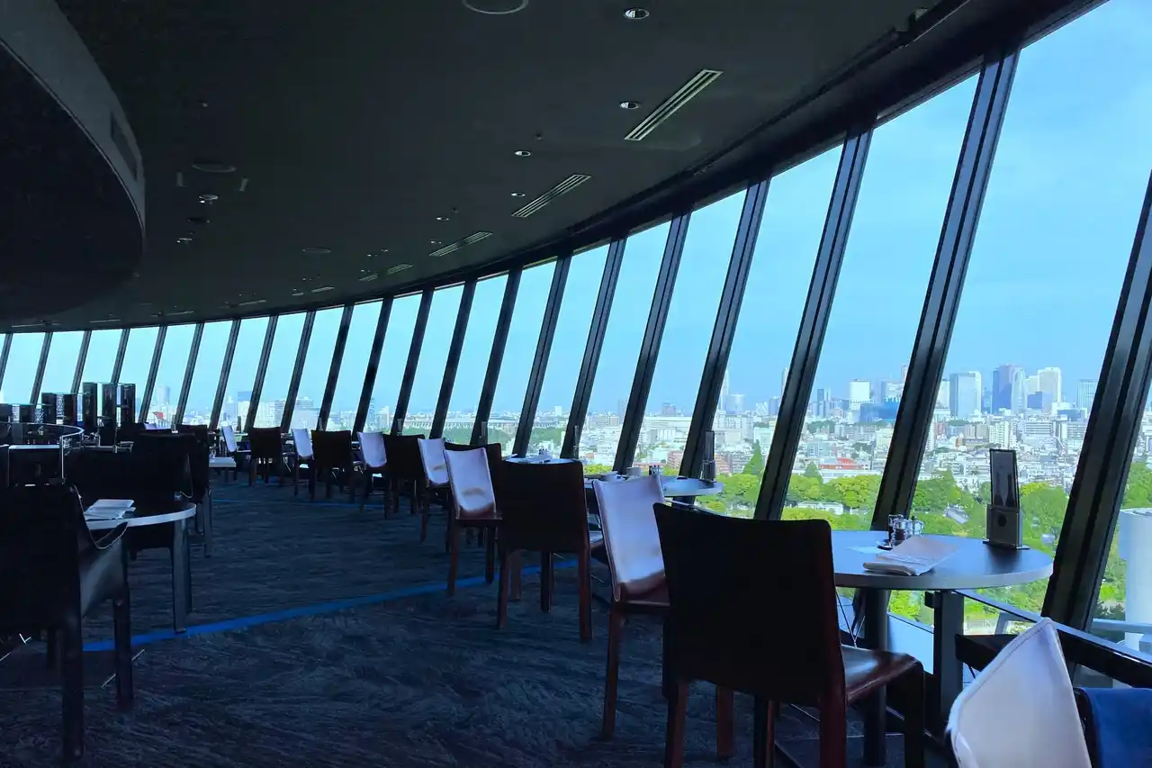 【ホテルニューオータニ】 夏季限定メニューが彩る絶景ビュッフェ＆一夜限りの“極上花火プラン”で贅沢なひとときを