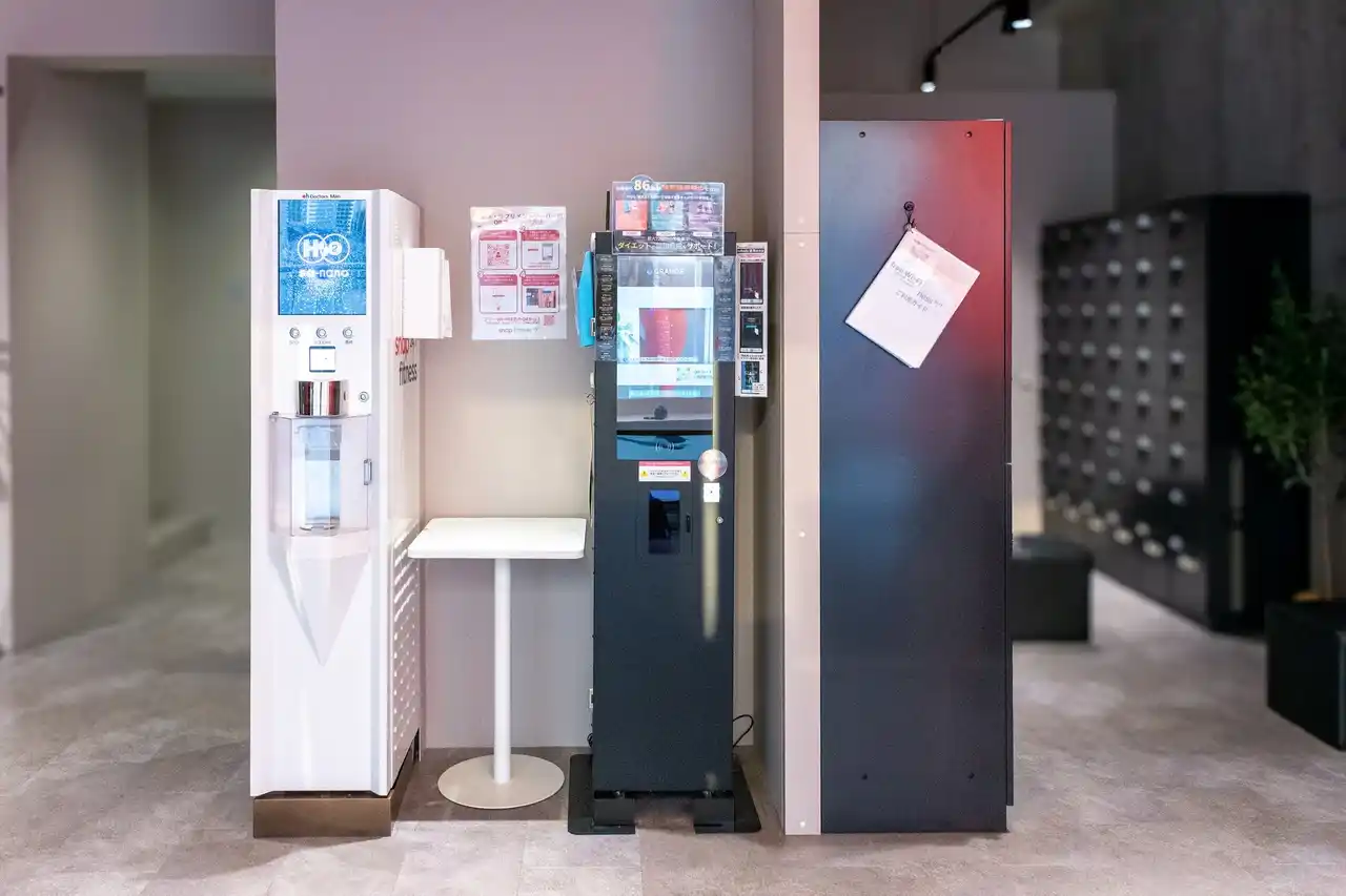 「第二の家」を目指す24時間ジムsnap fitnessが選んだオーダーメイドサプリメントサーバーで、会員の7割に栄養ケアの提供に成功