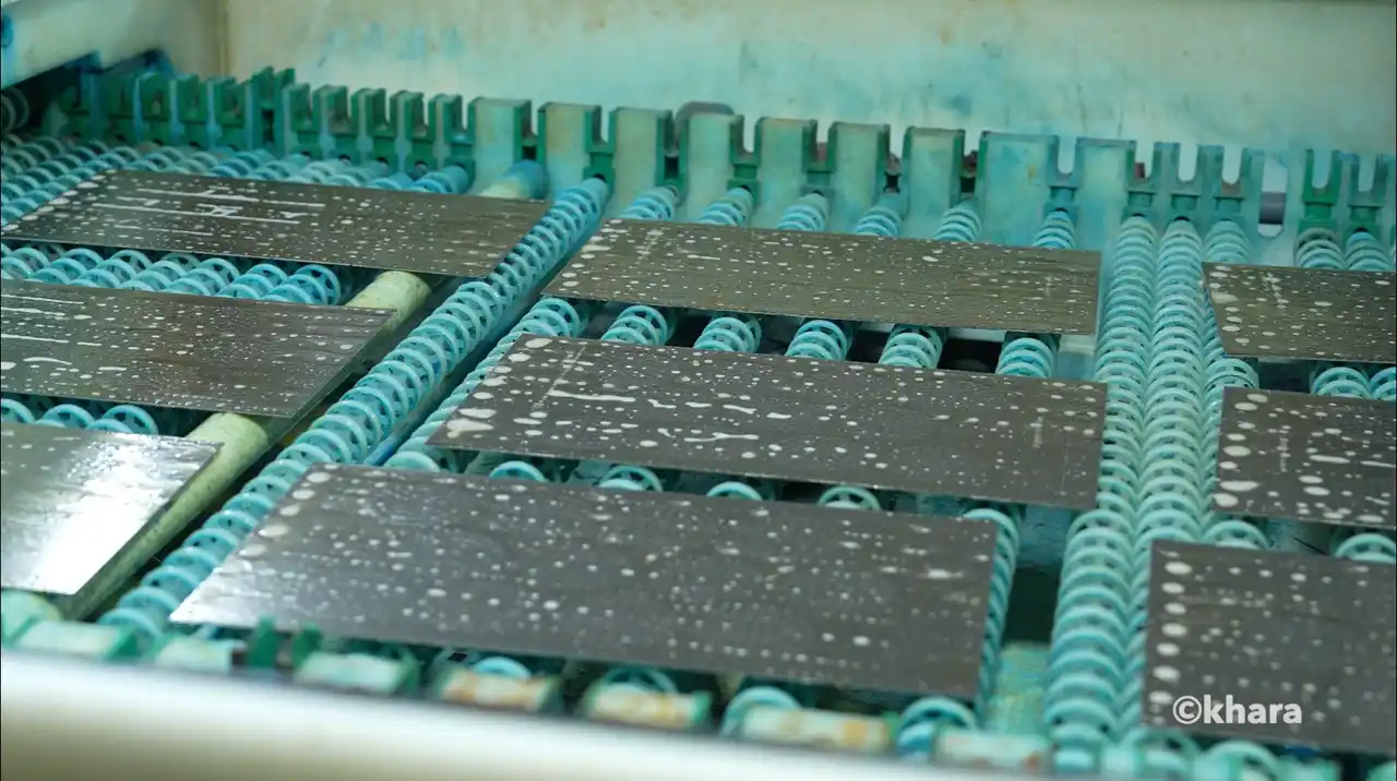 【株式会社ボンズコミュニケーション】 エヴァンゲリオン30周年記念コラボ｜Gravity.Mobius 製造プロセスを初公開（DAREWORKS）