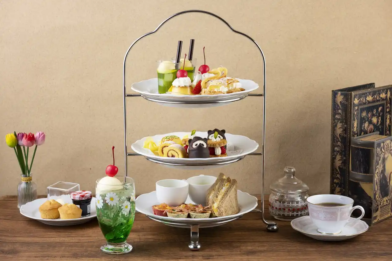 昭和喫茶の世界観を楽しむレトロかわいいメニューが広がる「レトロモダンアフタヌーンティー」を販売【東京プリンスホテル】