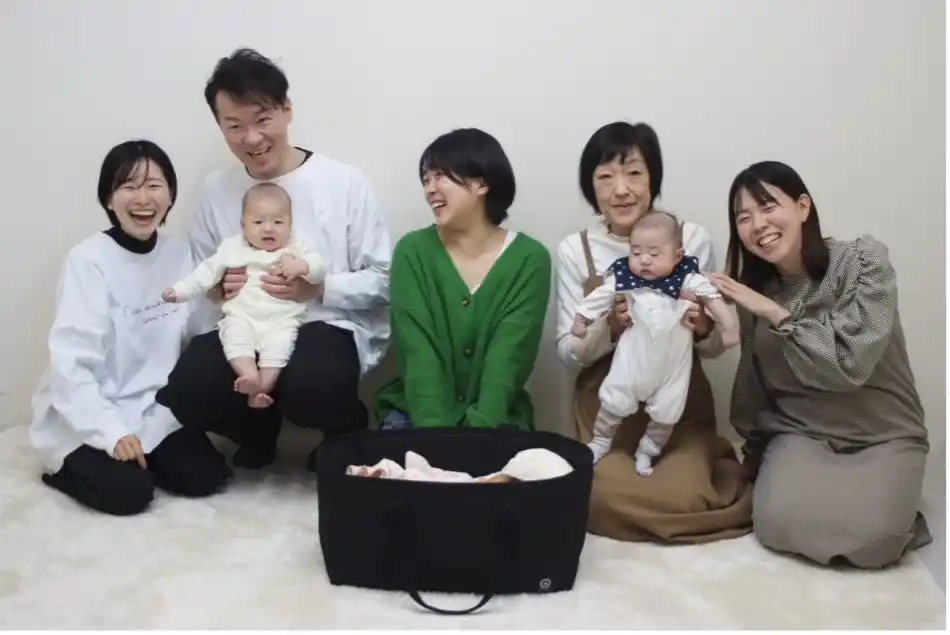 【カ）オヤモコモ】 「孤育て」にさようなら。 赤ちゃんとママ・パパのつながりをつくる多機能寝具『DEEP RACCO』