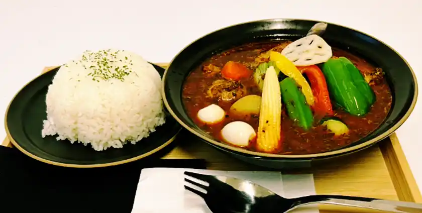 大曲食堂人気メニュー「スープカレー」