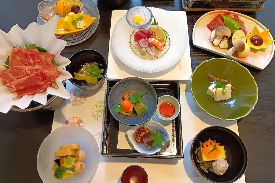 【奈良 万葉若草の宿 三笠】料理長おすすめ会席料理リニューアル 奈良県が誇る和牛ブランド「大和牛」を使ったメニューへ