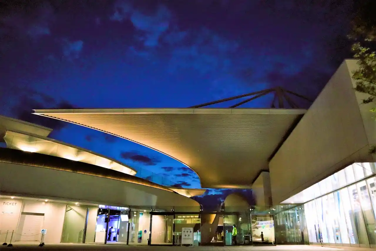 【株式会社四国水族館開発】 特別なひとときをお過ごし下さい　四国水族館で夜の水族館『Nightscapeこがねいろ2026 G.W.』 を開催