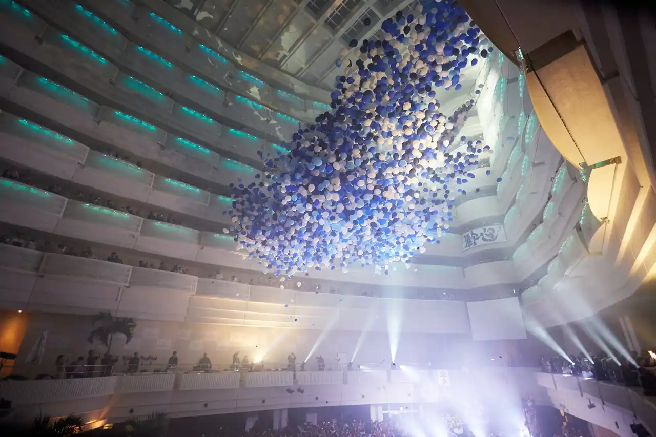 【ANAインターコンチネンタル万座ビーチリゾート】 沖縄リゾートで迎える特別な年末年始「MANZAニューイヤーカウントダウン2025-2026」開催