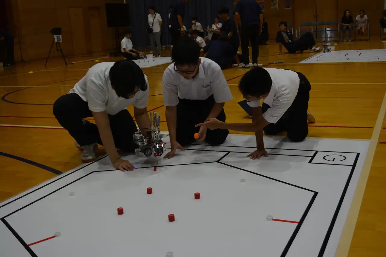 【独立行政法人国立高等専門学校機構】 【津山高専】授業の活動から、SMART 四国ロボットチャレンジ2025に出場し、優勝を勝ち取りました。