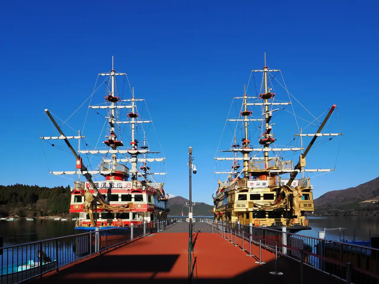 １月２日・３日 箱根海賊船『駅伝応援号』を運航します