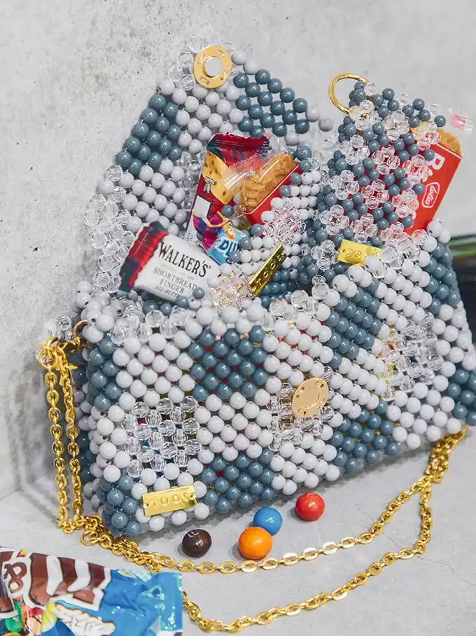 【（株）アーバンリサーチ】 TOOS × URBAN RESEARCH KYOTOショップのアイデンティティを象徴する、ソリッドなグレーを投影したカプセルコレクション