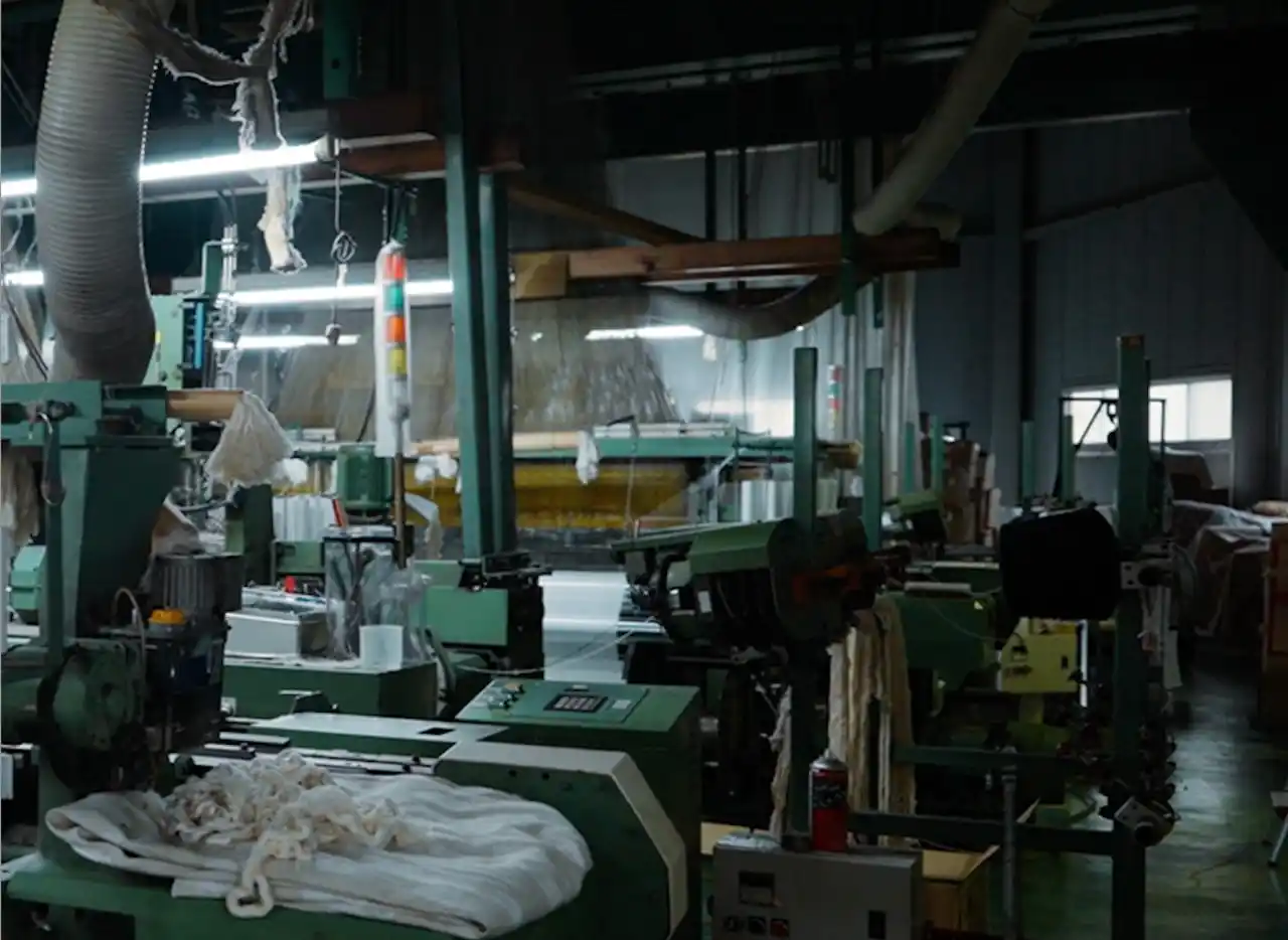 【日の出毛織株式会社】 創業1968年の毛布メーカーが問い直す、「効率」では測れないものづくりの価値