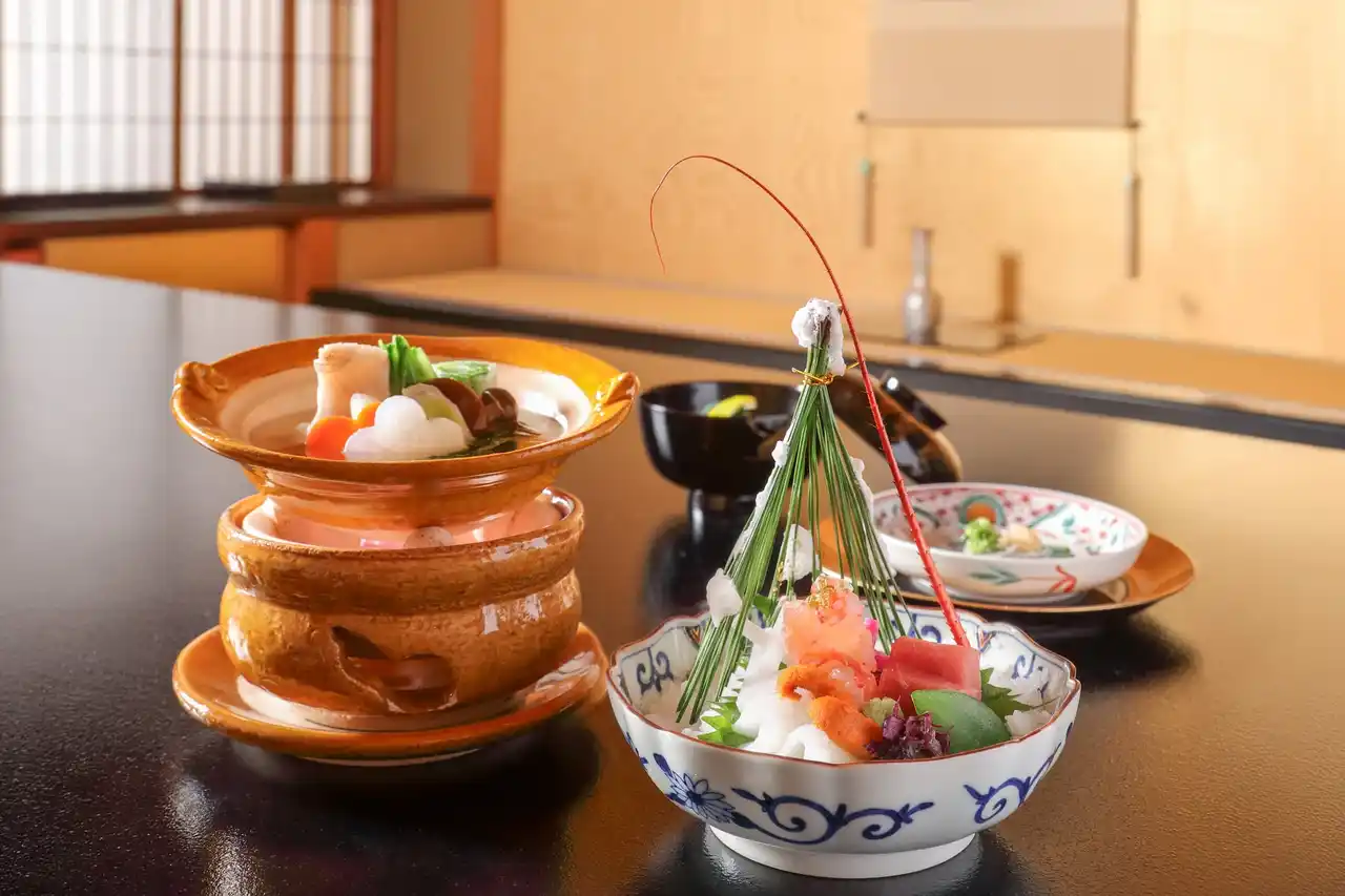 【シェラトン都ホテル大阪】冬の三大味覚「ふぐ・クエ・蟹」を味わう2日間限定メニュー「寒の馳走 -滋味深い一皿を-」販売