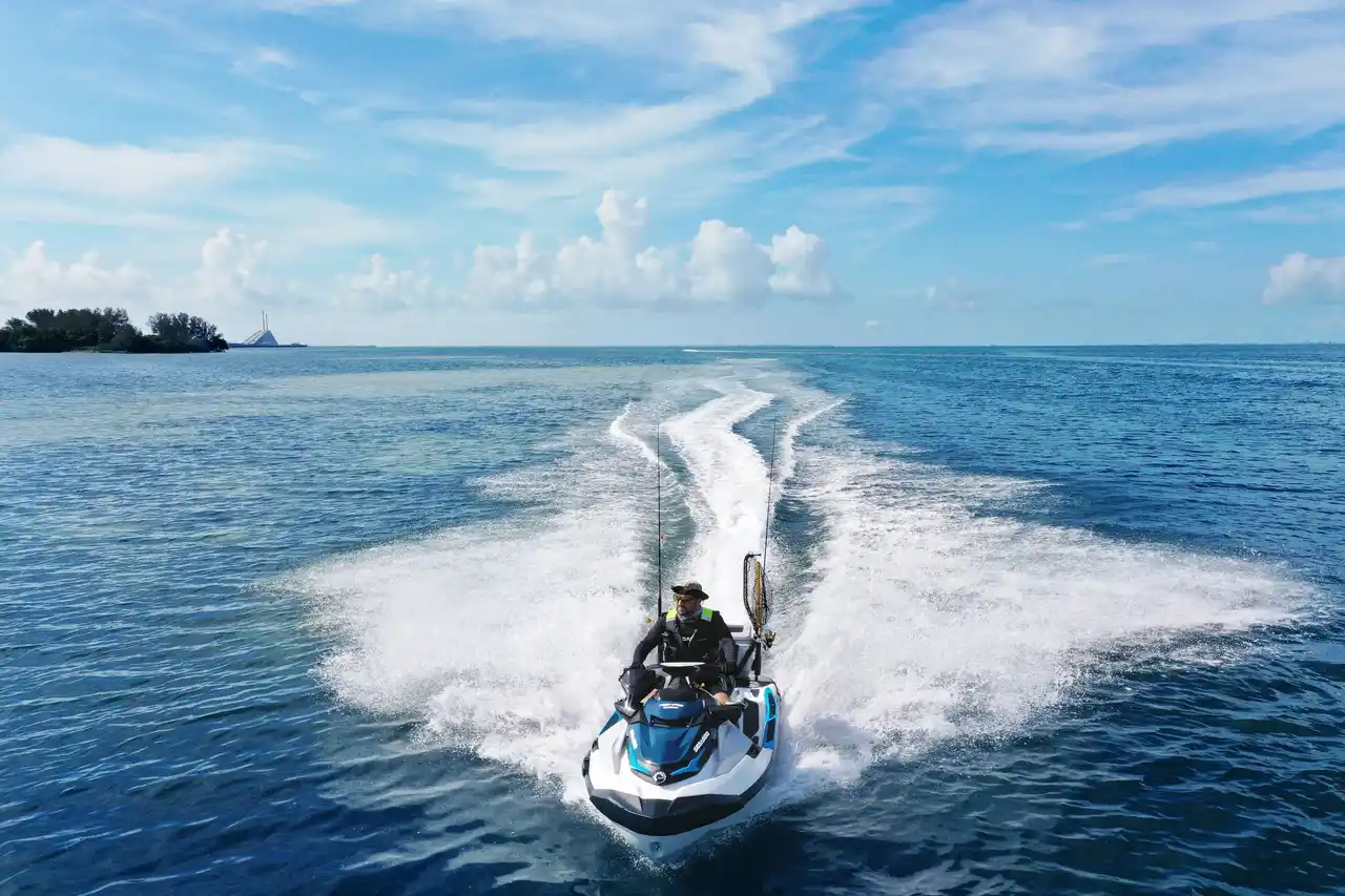 【BRPジャパン株式会社】 BRPのパーソナルウォータークラフト（水上バイク）「Sea-Doo」ご購入で最大15万円をサポート。「2022年～2024年モデルクリアランスセール」を実施。