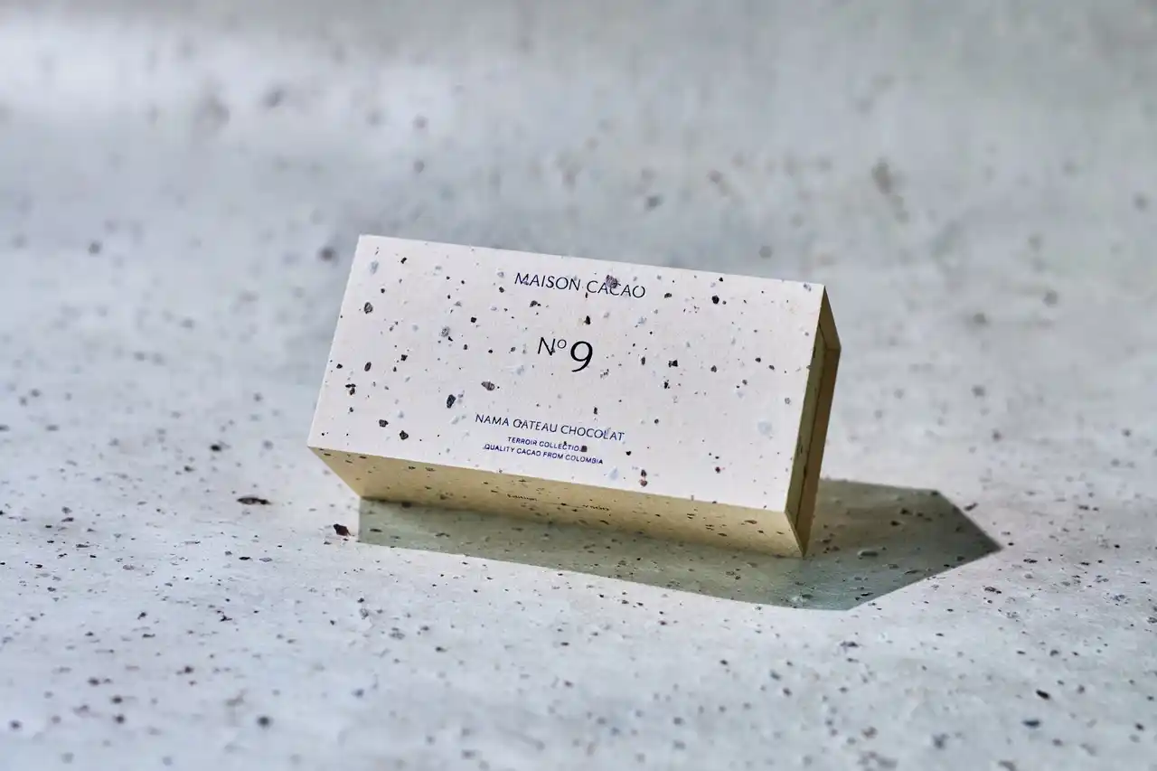 【メゾンカカオ株式会社】 【テロワール】を楽しむ月替りの「生ガトーショコラ」。No.9はカカオの和紙に包まれて。9月1日より限定登場。