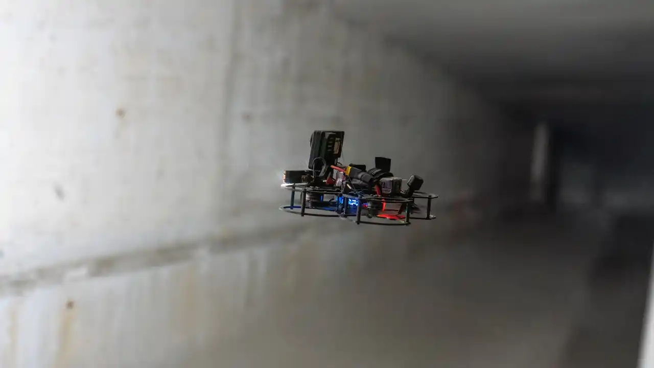 【DRONE SPORTS株式会社】 ドローン地下ピット点検の最新技術実証