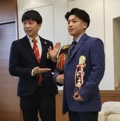 【豊橋市】 大久保選手！ チャンピオンおめでとうございます！！～高校生らしい素顔を見せてくれた市長報告～