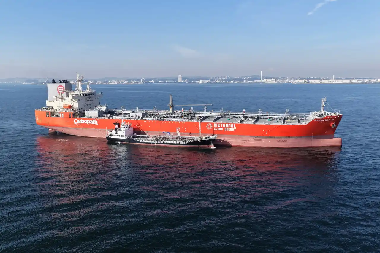 【出光興産株式会社】 Ship to Shipによるメタノールバンカリングを京浜港横浜区（横浜港）錨地にて実施