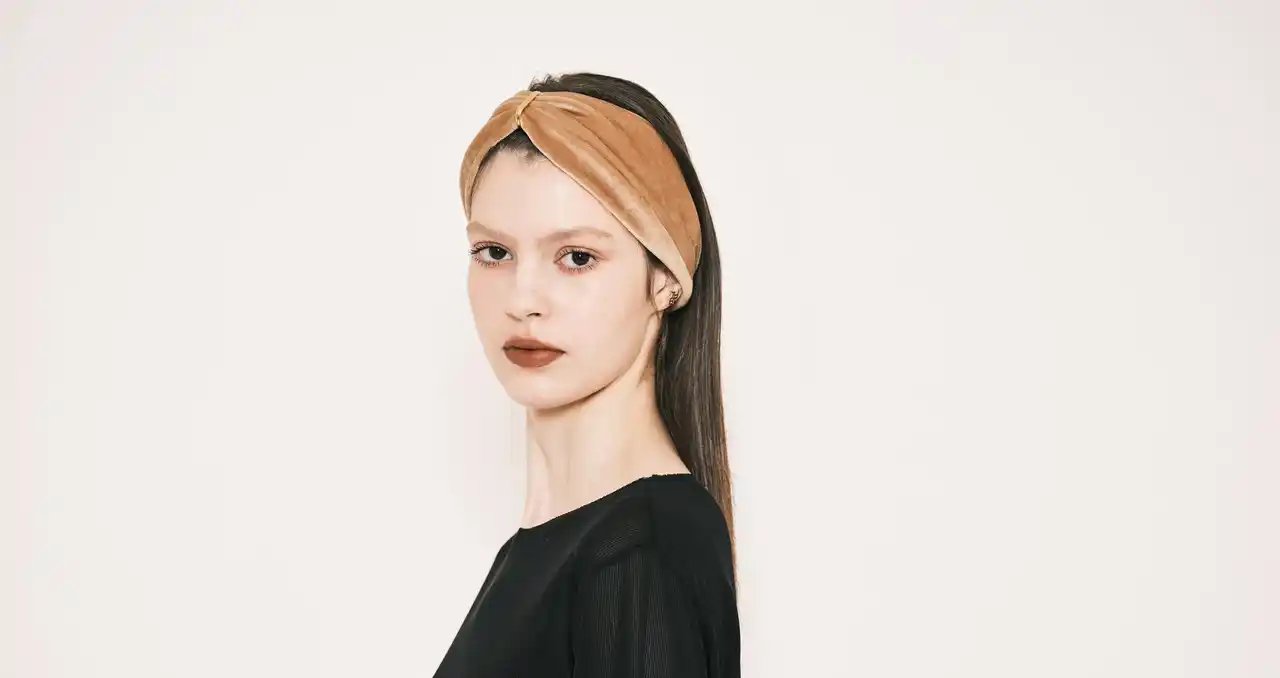 ＜THE HAIR BAR TOKYO＞から秋の新作コレクションが続々登場。メイクを楽しむようにヘアに秋の彩りをのせて。