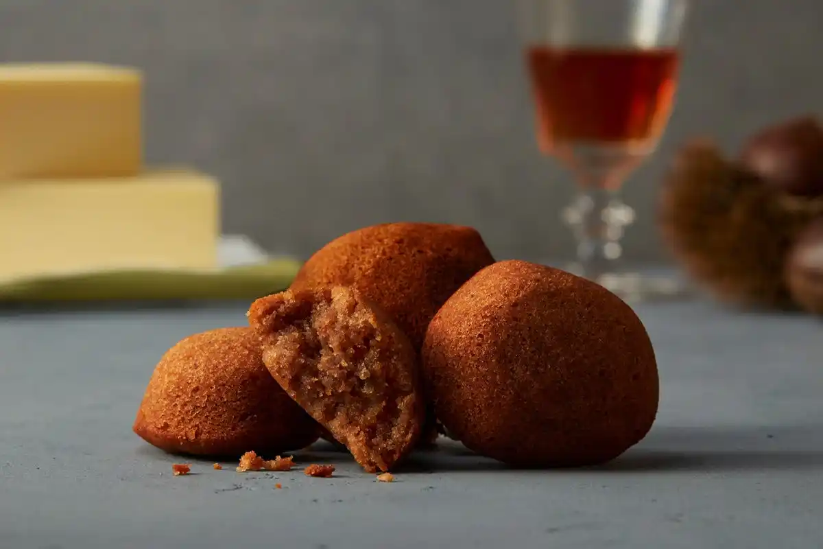 秋の恵みを閉じ込めた至高のバター菓子。栗の味わいとしっとり食感が特徴の「バターマロンケーキ」。【ザ・マスターbyバターバトラー】より9月1日再登場。