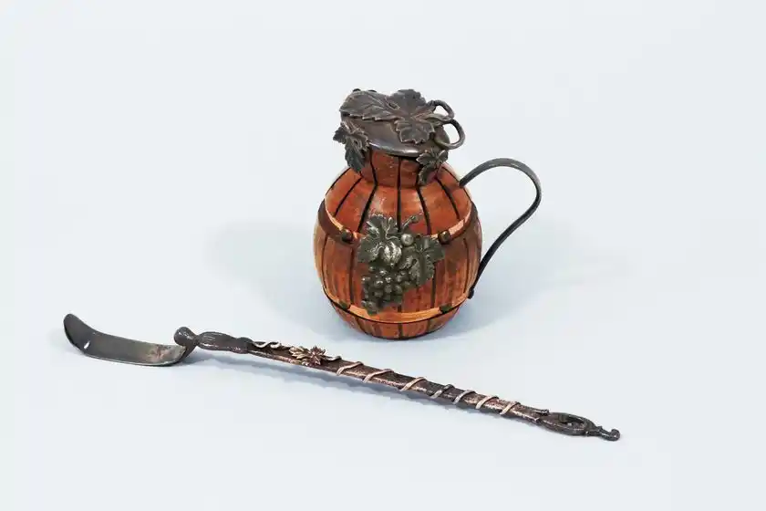 茶入《豊穣》、茶杓《アビニオン》昭和38年(1963)