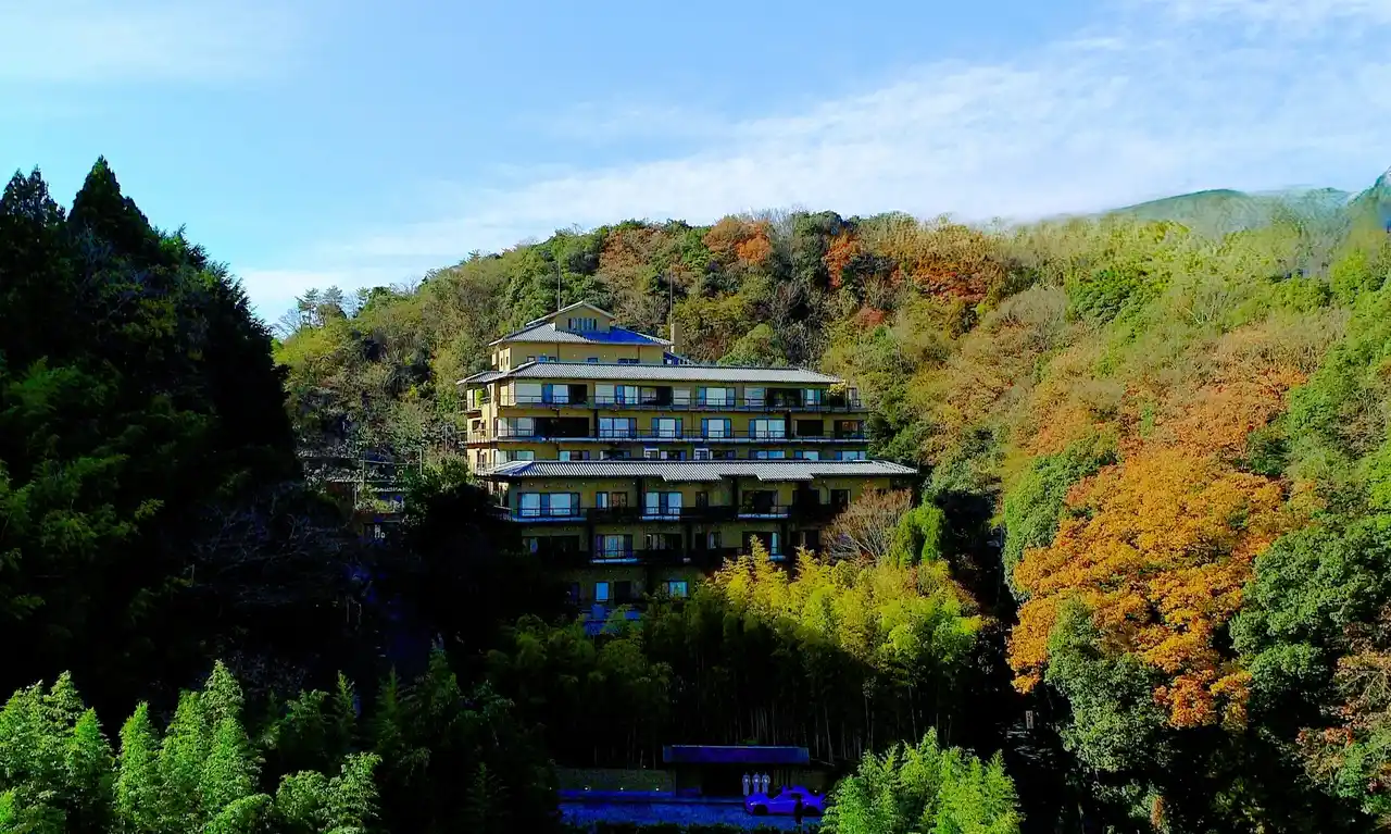 【株式会社欽山】 兵庫県 神戸市 有馬温泉の高級料亭旅館「 欽山 」　　　　　　　　　　コロナ禍より４期計画の改装を経て全客室がリニューアルオープン